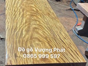 Bàn ăn liền tấm nguyên khối gỗ Gõ Đỏ Loại 1 đẹp