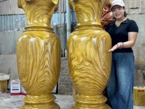 Lục bình phong thủy gỗ Cẩm vàng nguyên khối cao 1m7 đk 52 vân VÍP