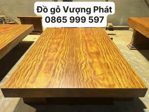 Chiếu ngựa nguyên khối 2 tấm gỗ Cẩm vàng vân chun sụn tự nhiên Loại 1